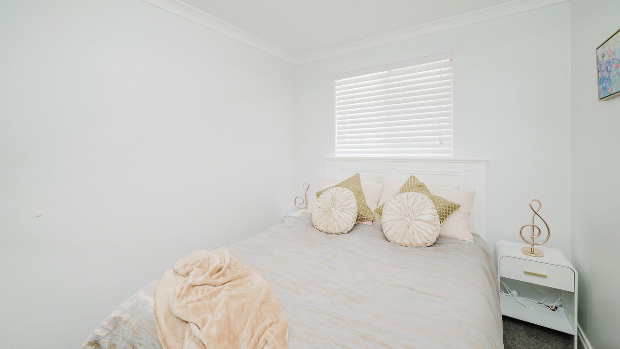 Photo of Bedroom in Shelley