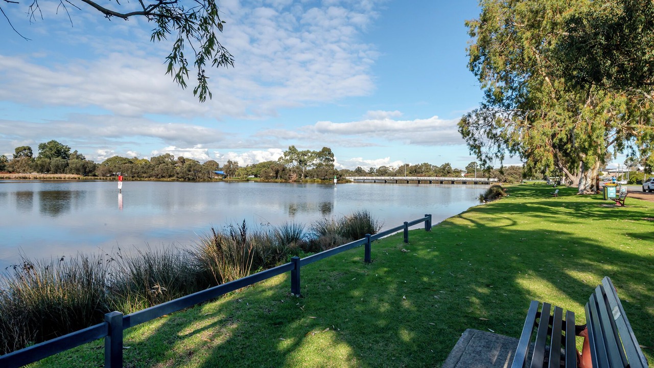 Photo of Outdoor in Shelley