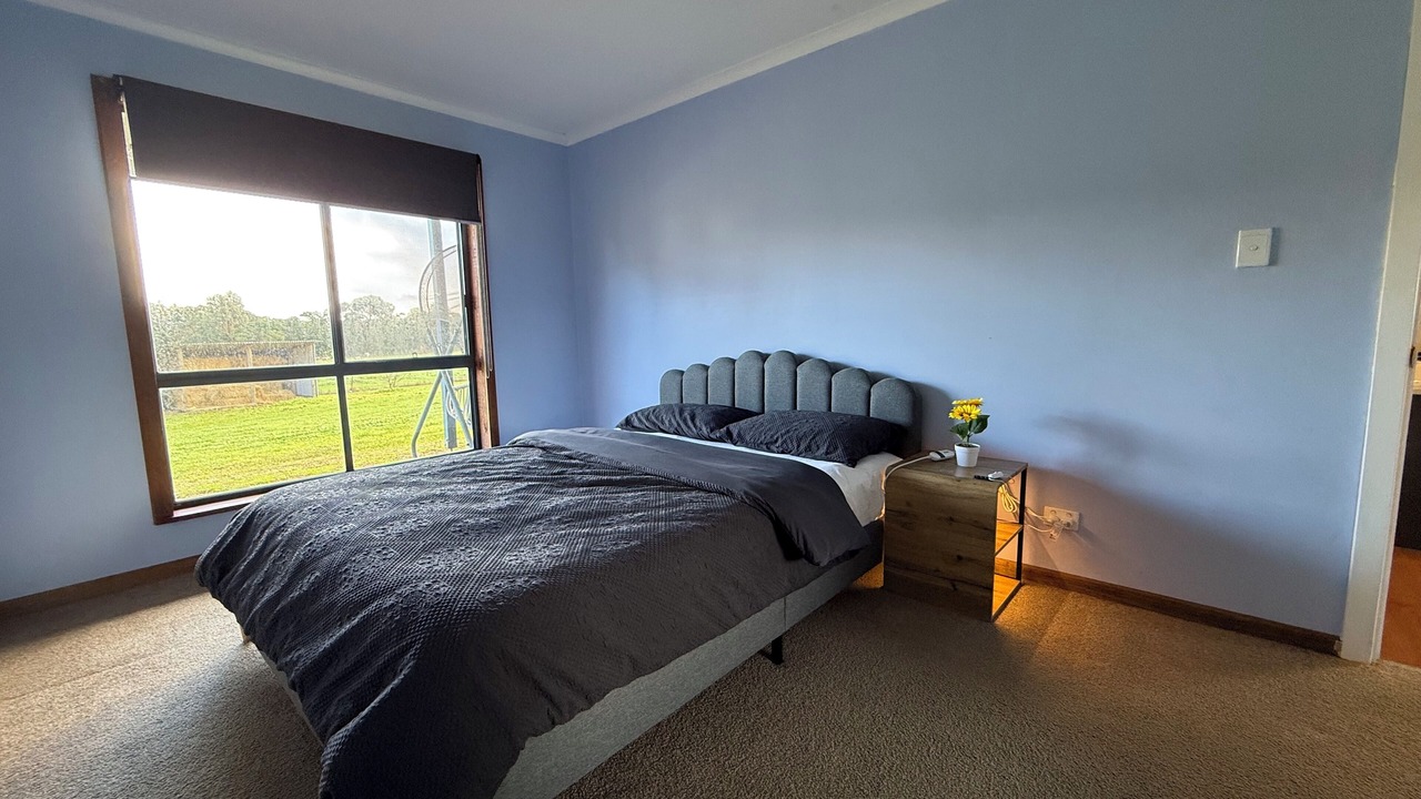 Photo of Bedroom in Compton