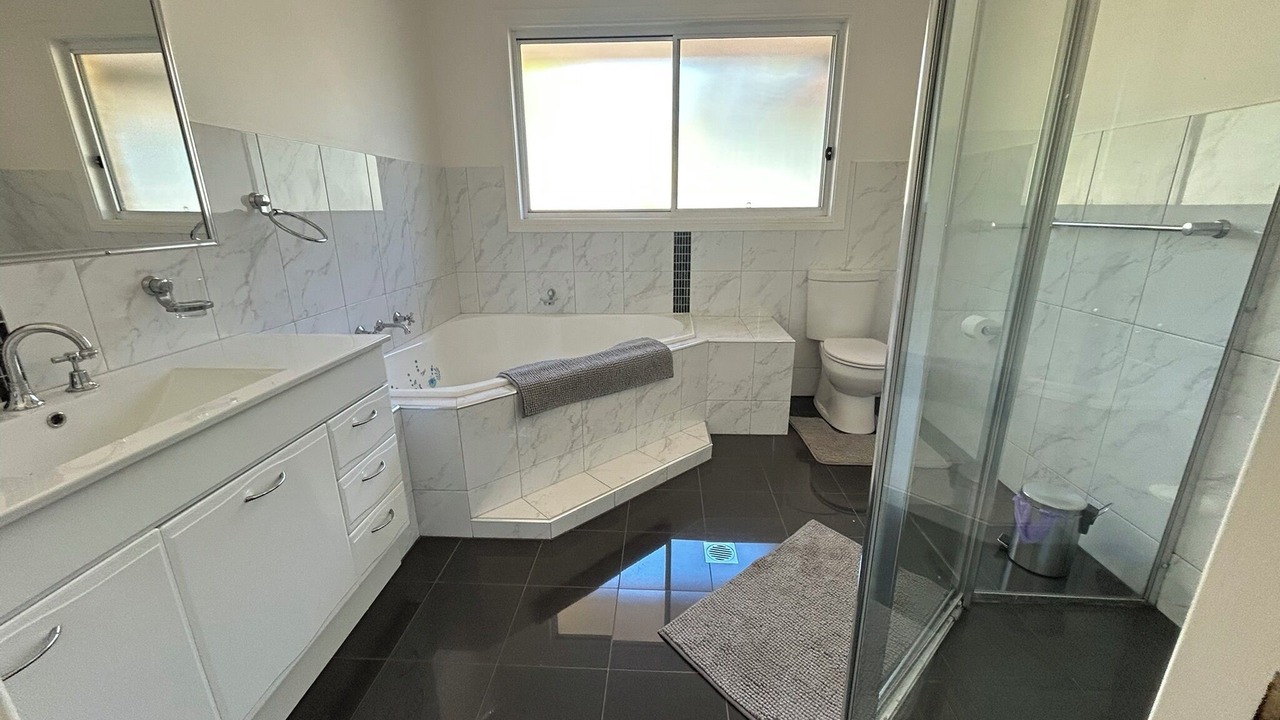 Photo of Bathroom in Coomba Park