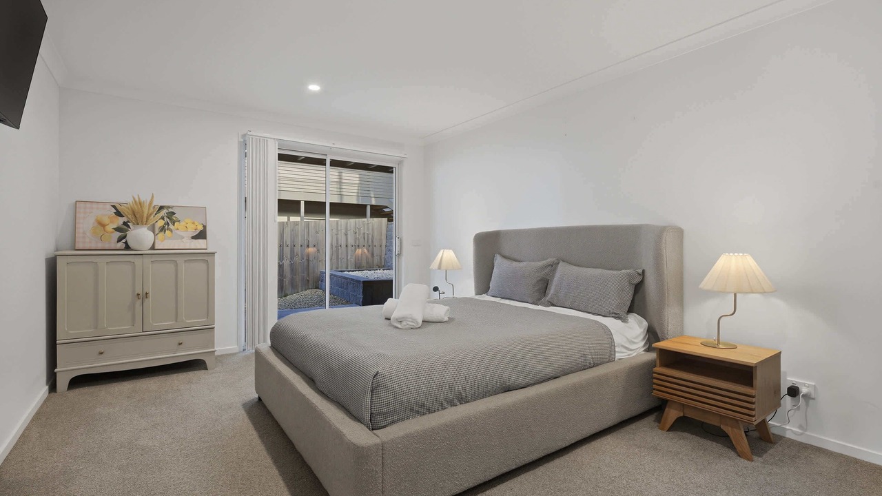 Photo of Bedroom in Howrah