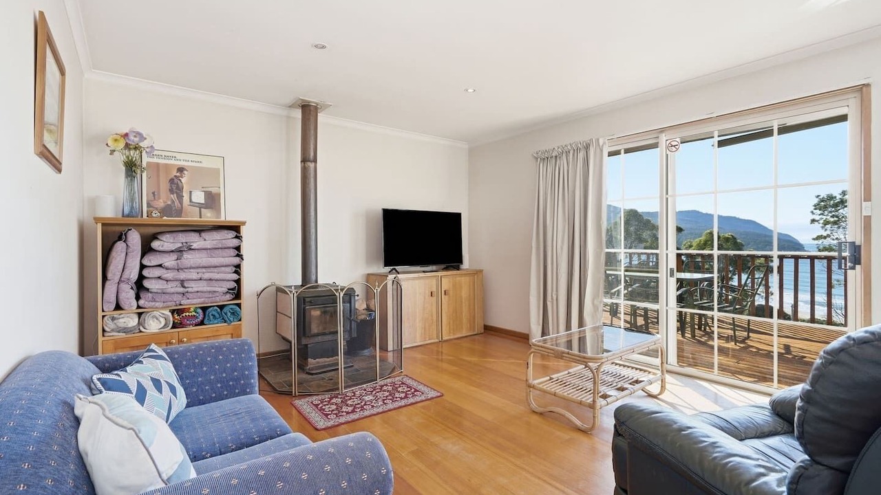 Photo of Livingroom in Eaglehawk Neck