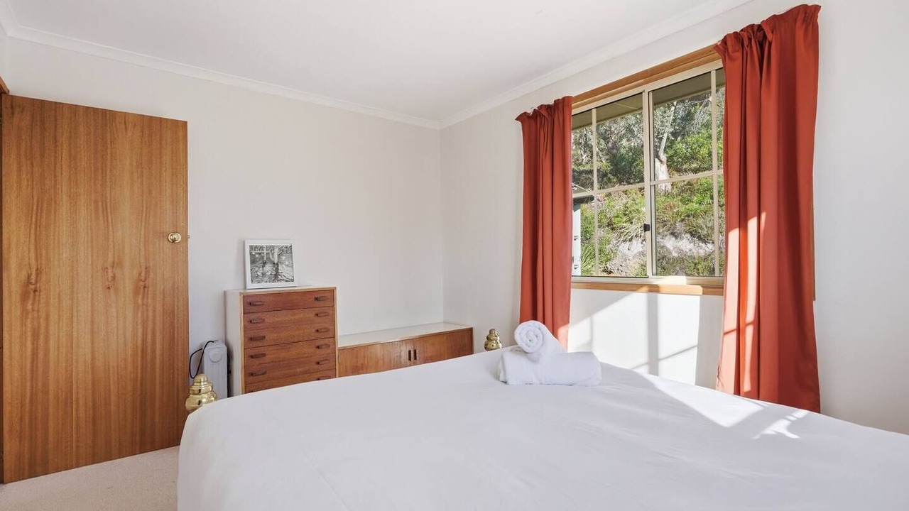 Photo of Bedroom in Eaglehawk Neck