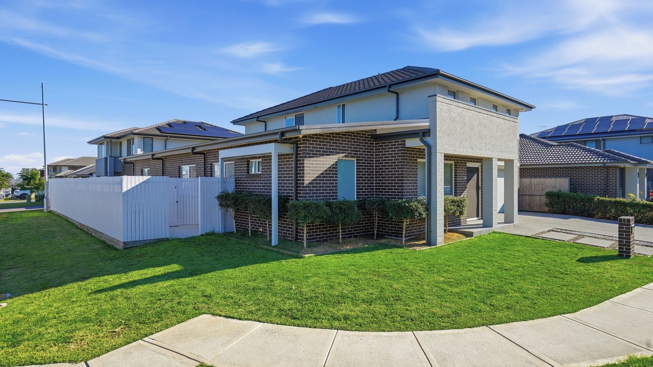Photo of Outdoor in Gledswood Hills
