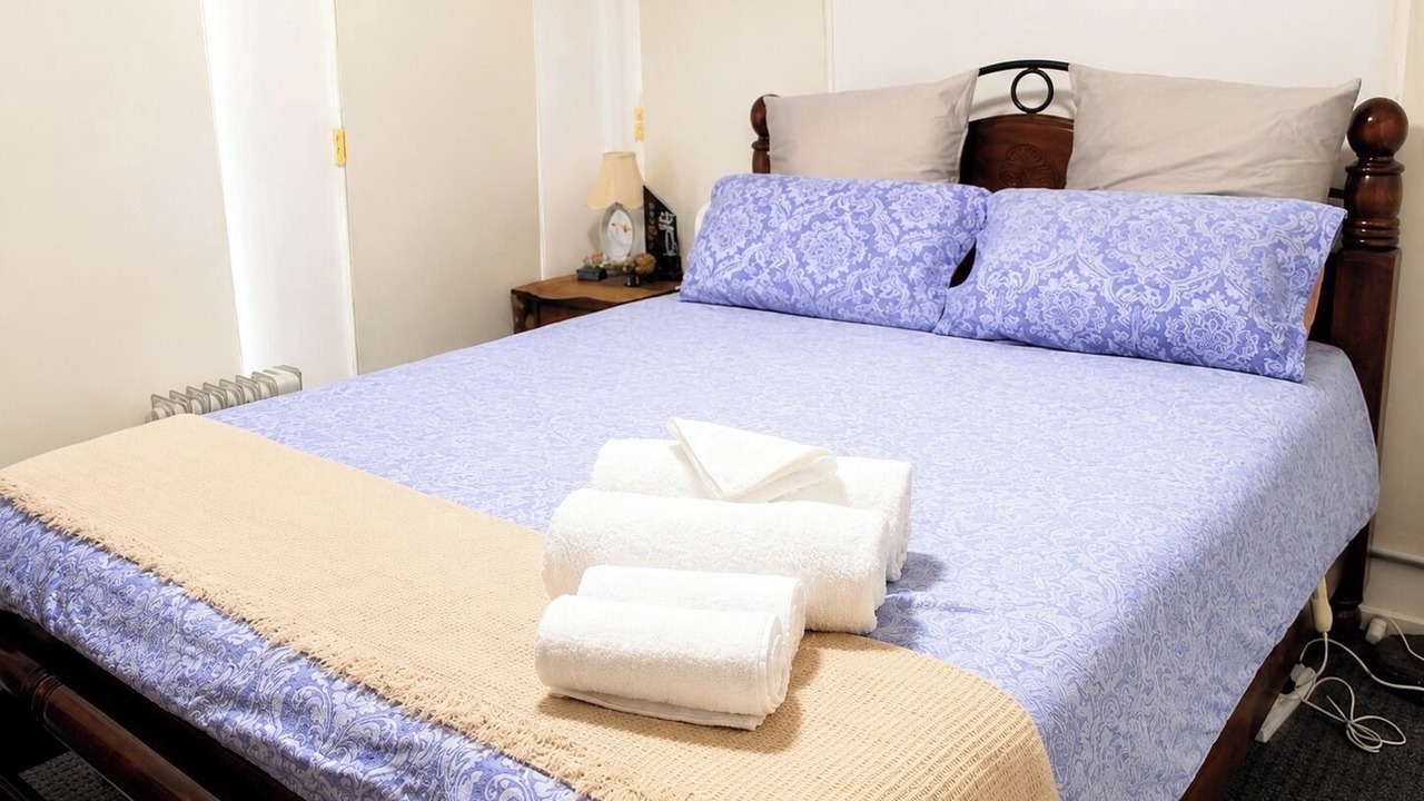 Photo of Bedroom in Officer
