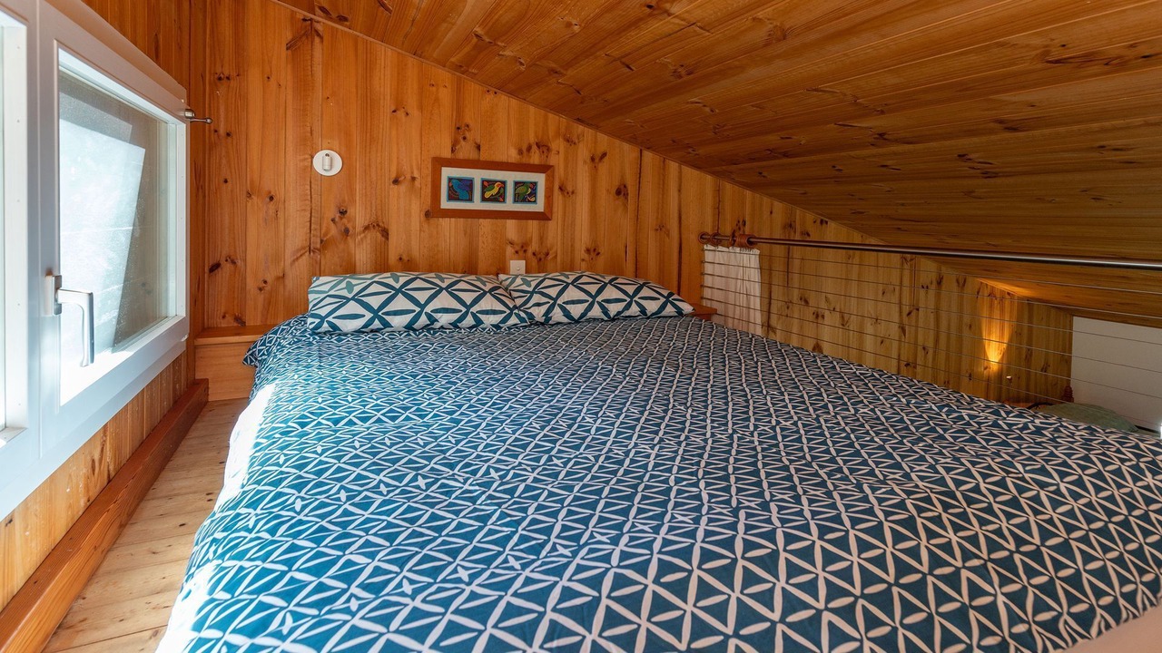 Photo of Bedroom in Elizabeth Beach
