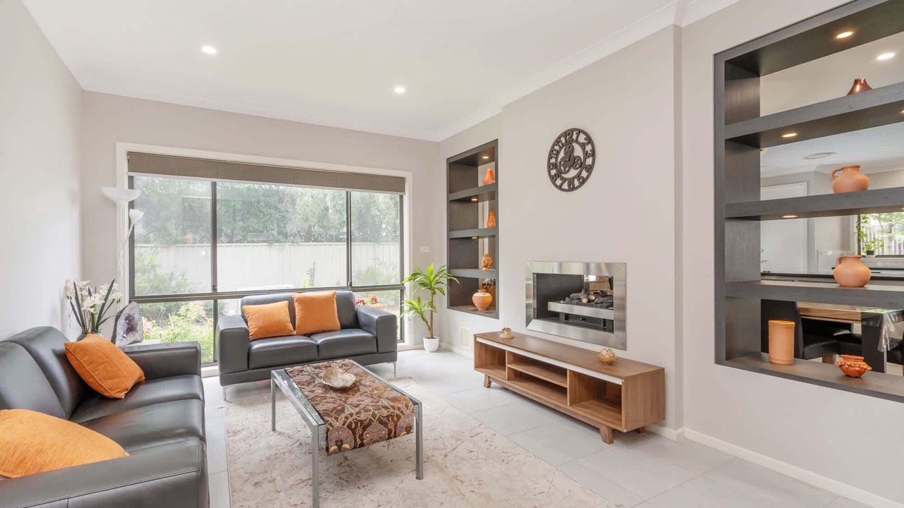 Photo of Livingroom in Curtin