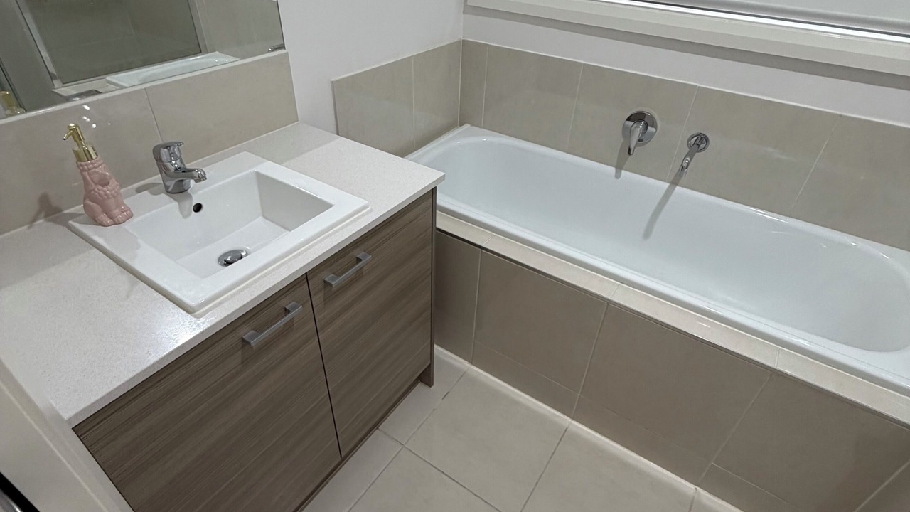 Photo of Bathroom in Limonite