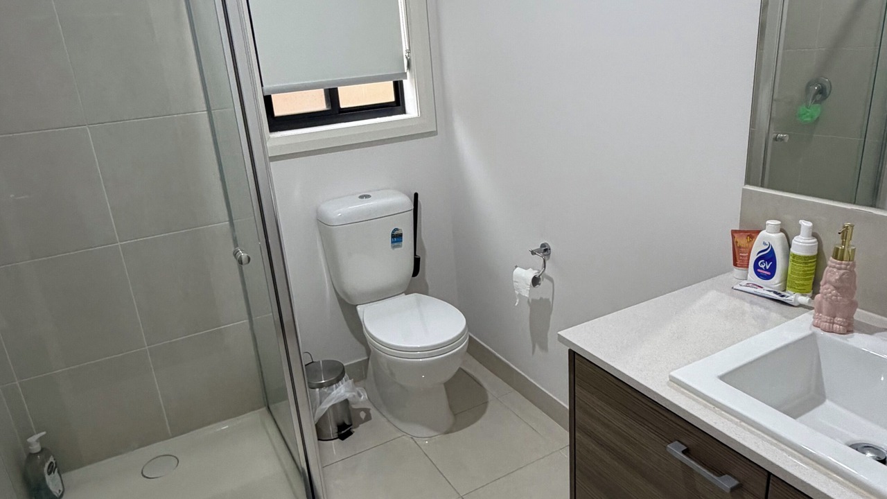 Photo of Bathroom in Limonite