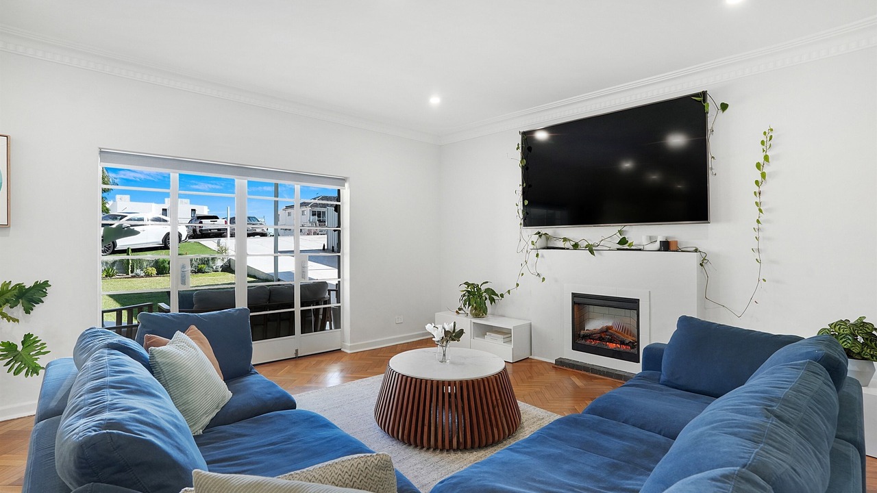 Photo of Livingroom in Scarborough