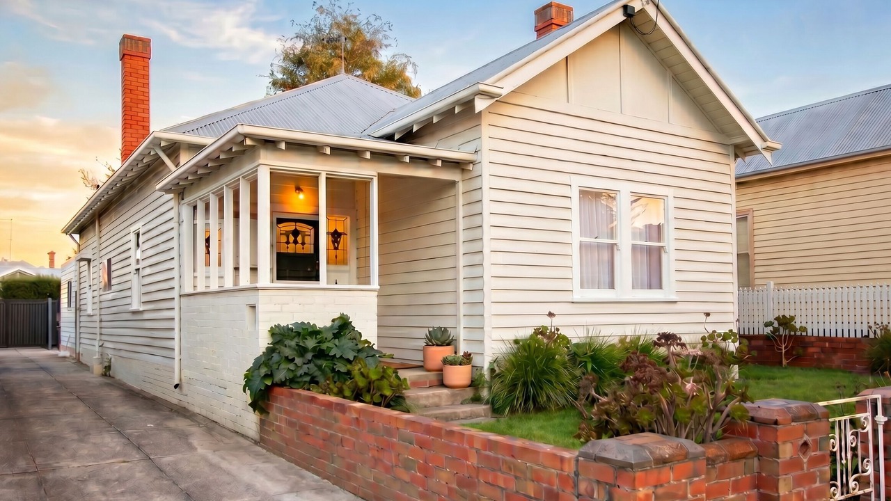 Photo of Outdoor in Golden Point
