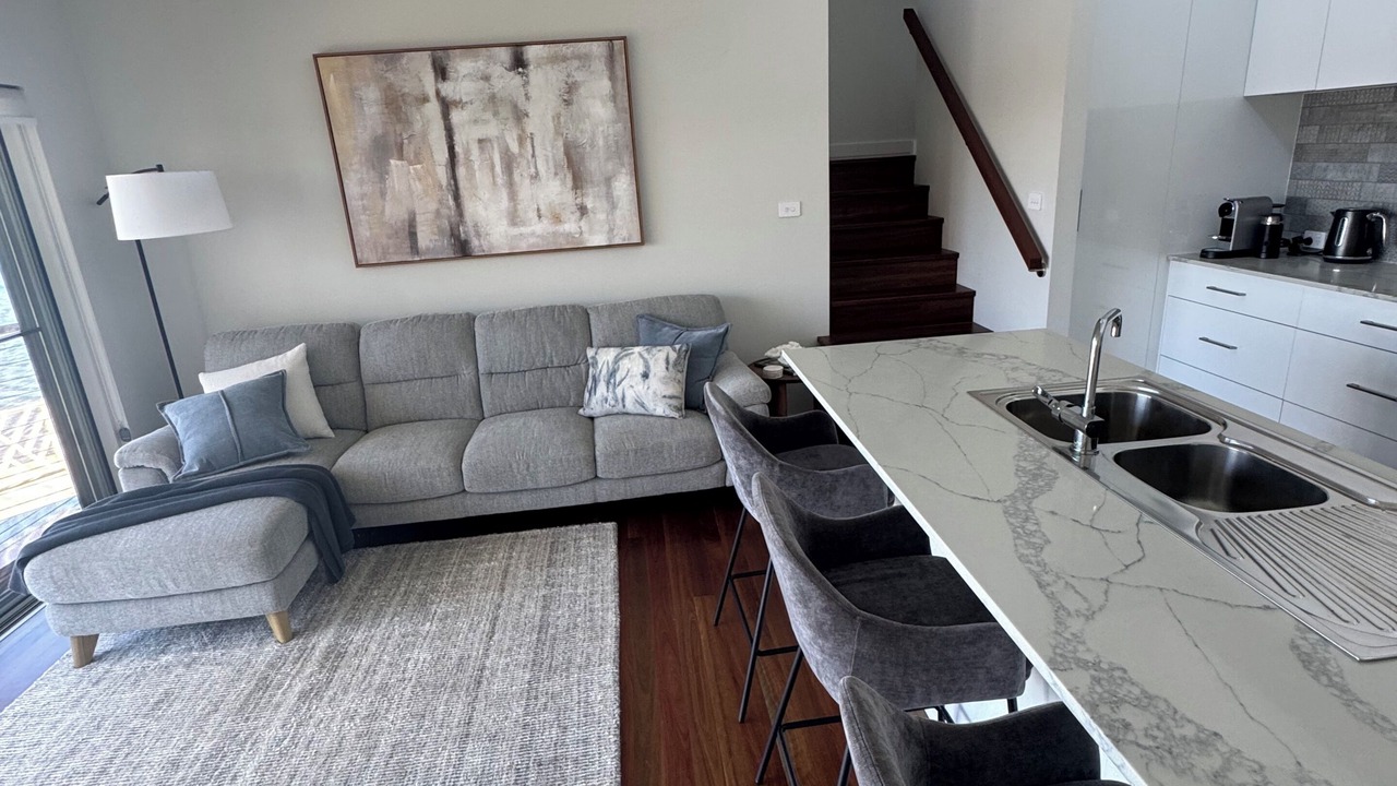 Photo of Livingroom in Marks Point