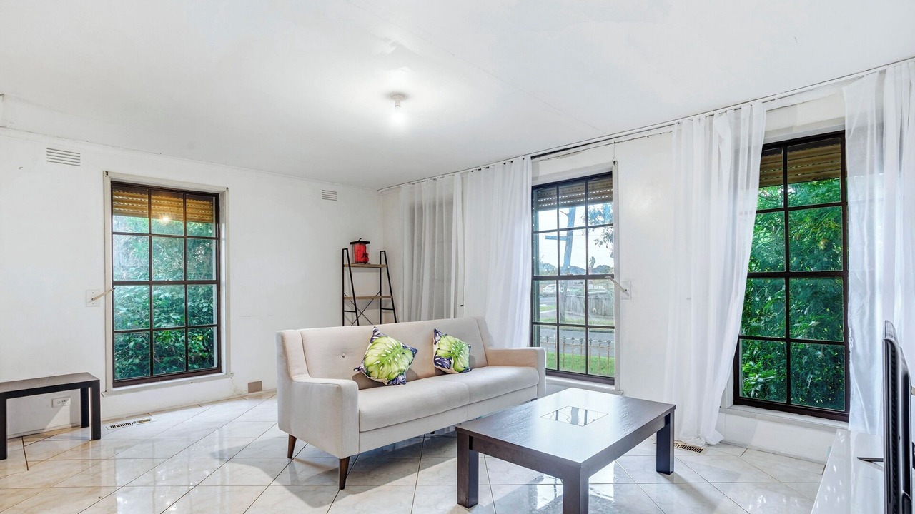 Photo of Livingroom in St. Albans