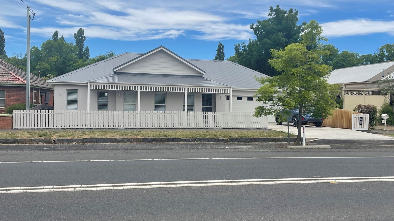 Photo of Outdoor in Orange
