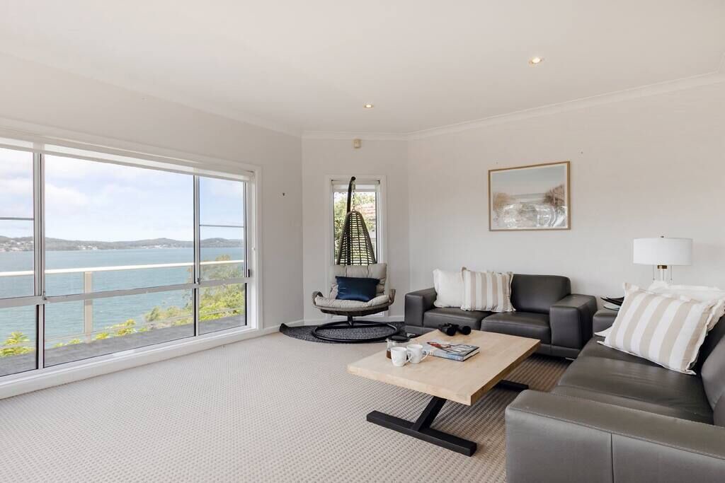 Photo of Livingroom in Point Clare