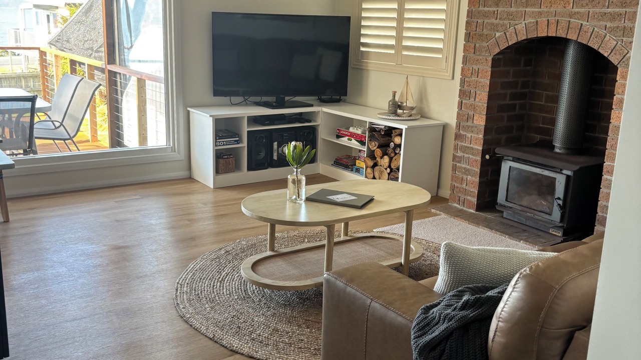 Photo of Livingroom in Adventure Bay