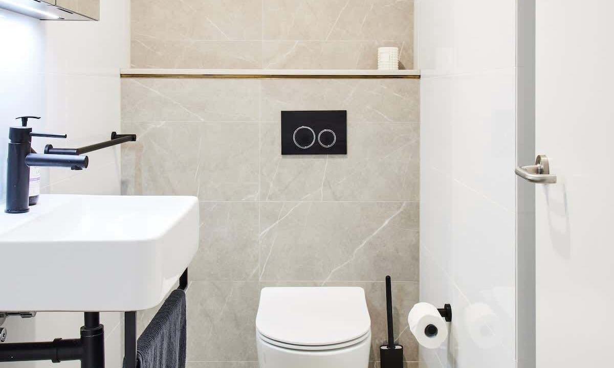Photo of Bathroom in Alexandria