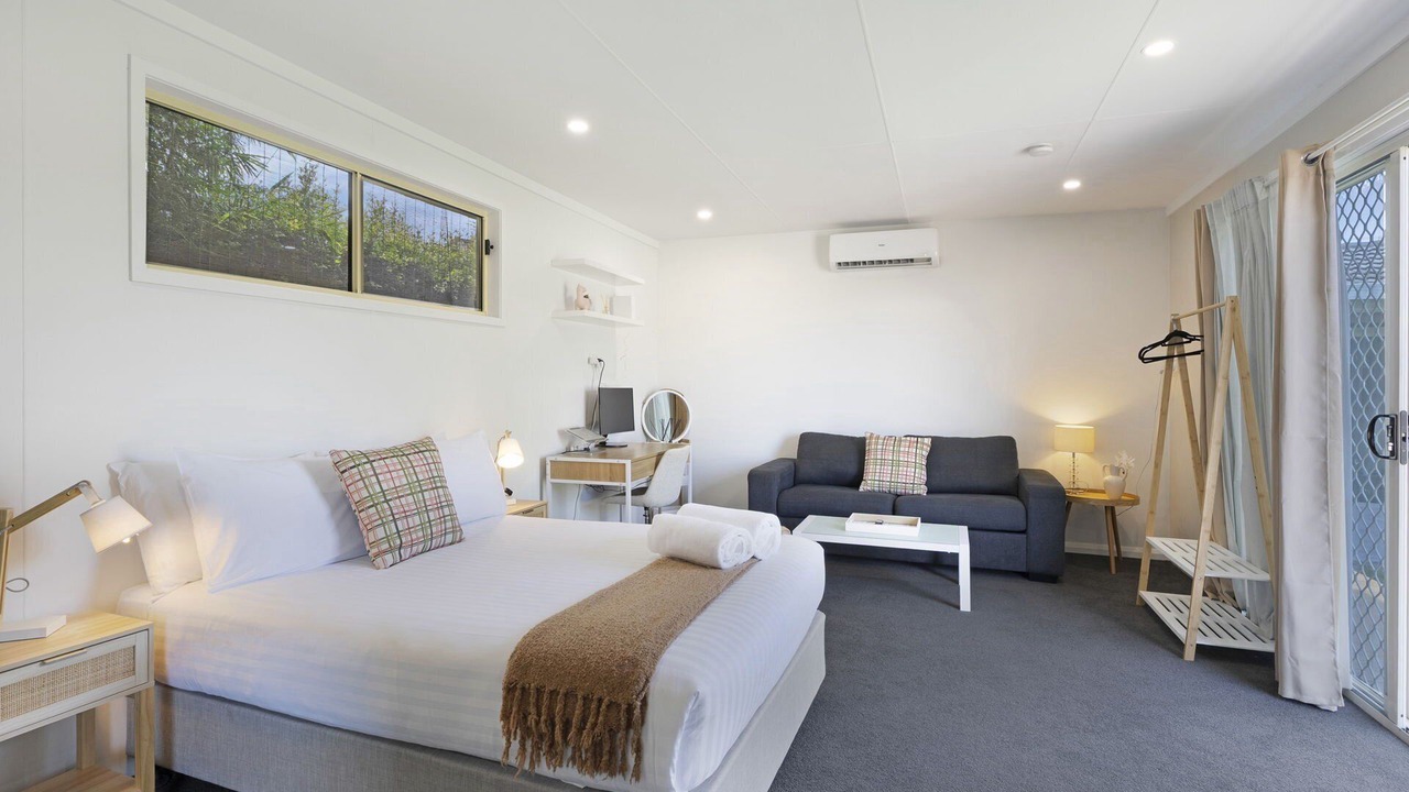 Photo of Bedroom in Berkeley Vale