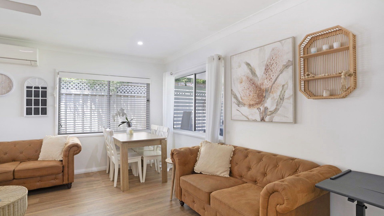 Photo of Livingroom in Berkeley Vale
