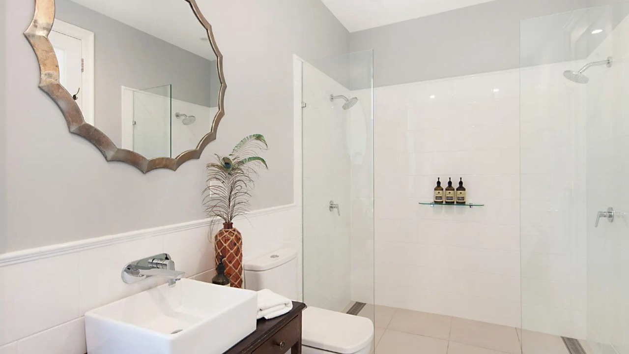 Photo of Bathroom in Belford