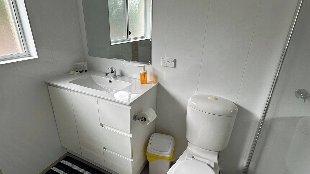 Photo of Bathroom in Curtin