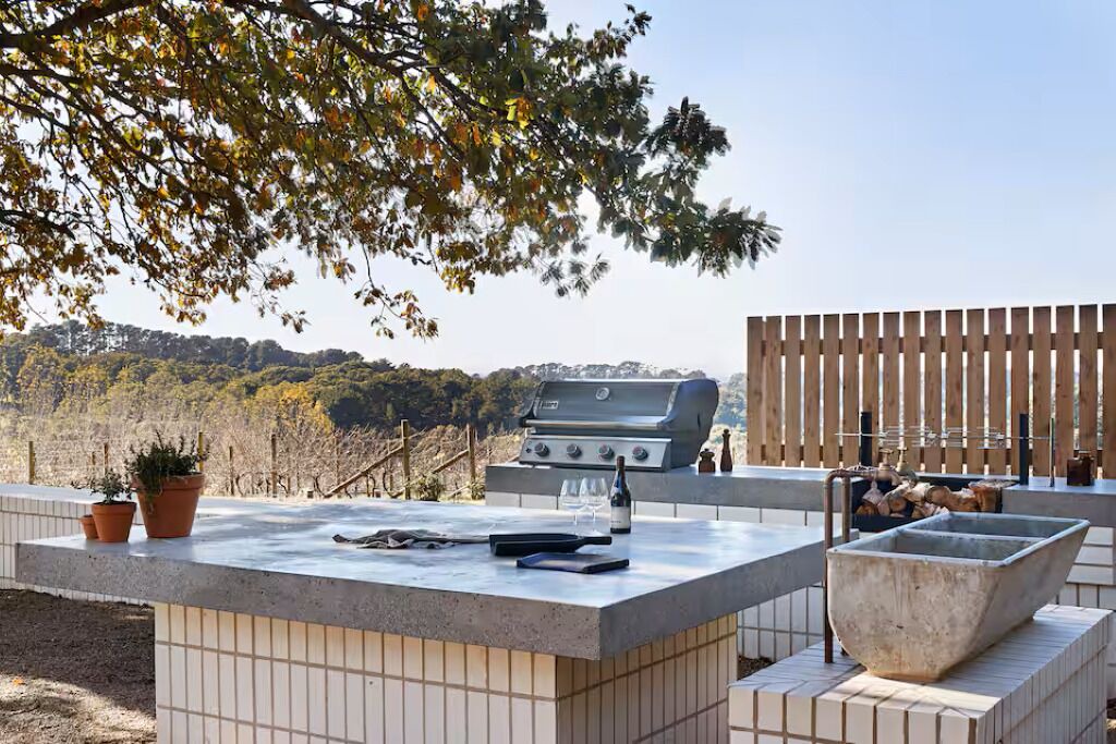 Photo of Outdoor in Red Hill