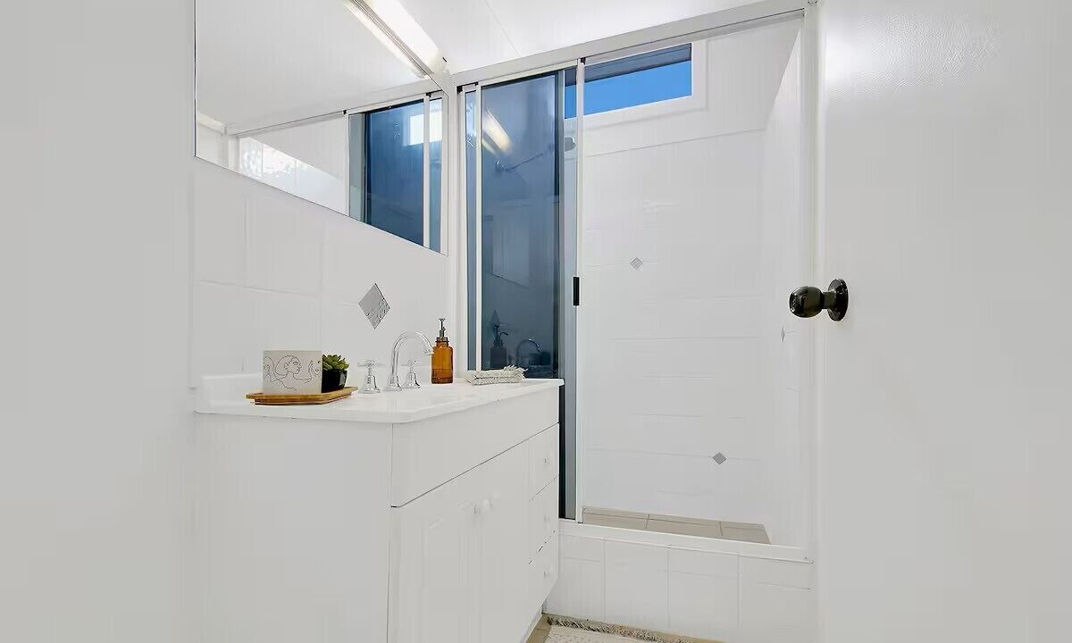 Photo of Bathroom in Cooee Bay