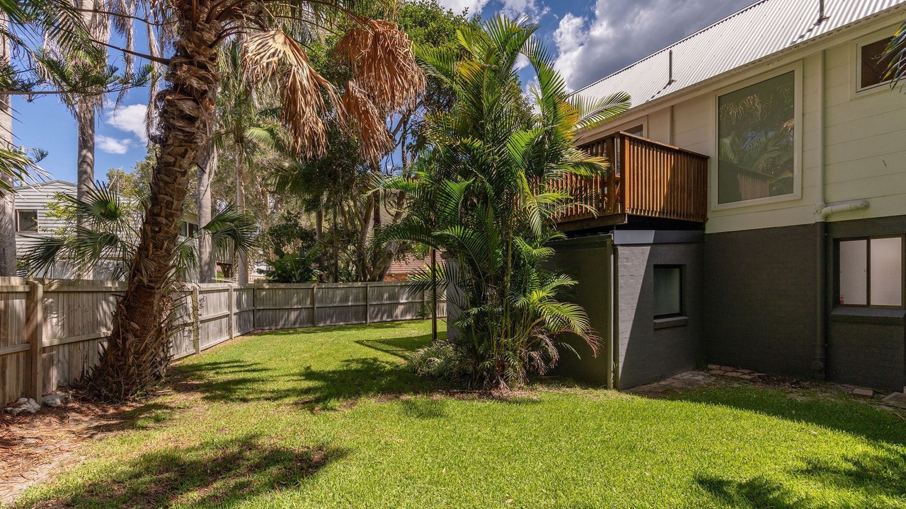 Photo of Outdoor in Blueys Beach