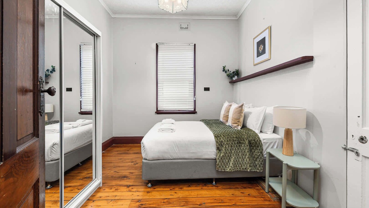 Photo of Bedroom in Orange
