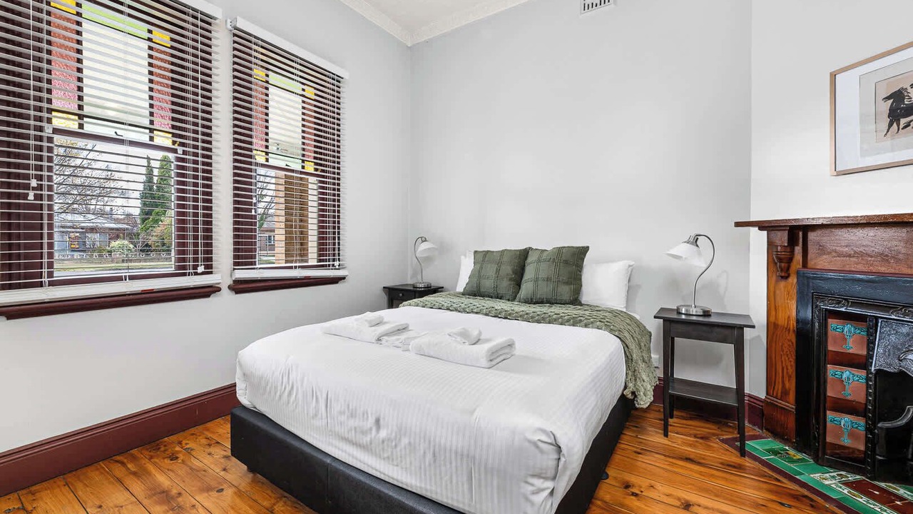 Photo of Bedroom in Orange