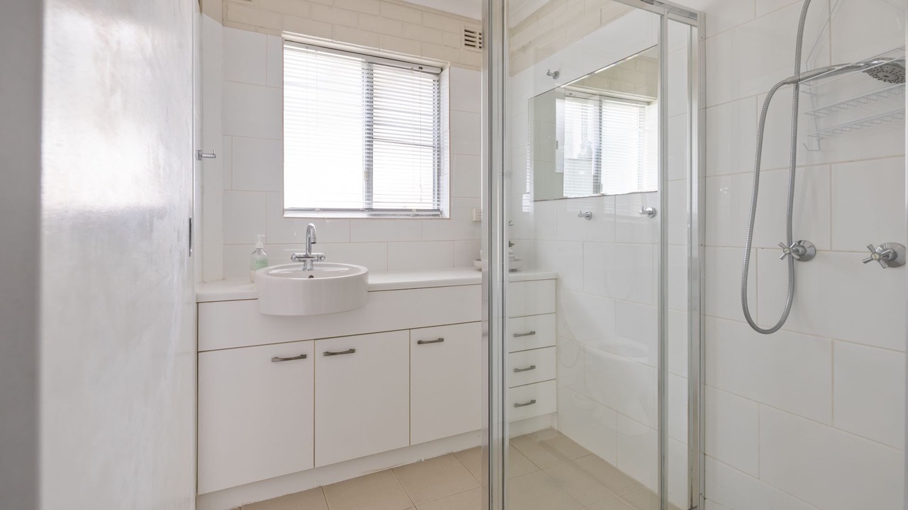 Photo of Bathroom in Scotts Head