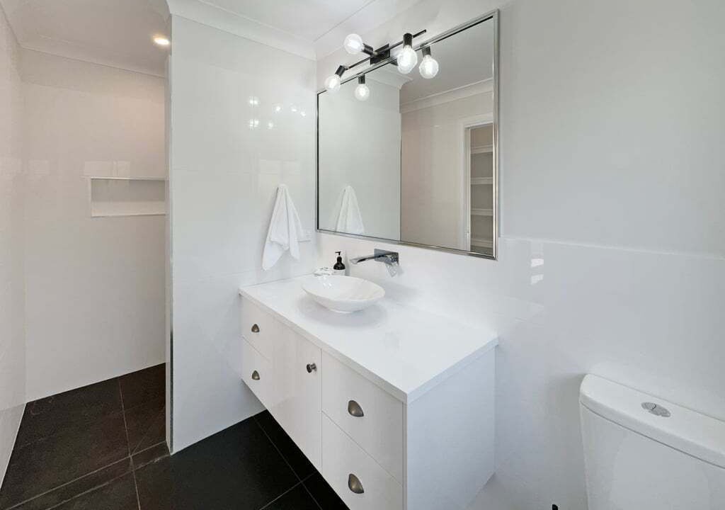 Photo of Bathroom in Gobbagombalin