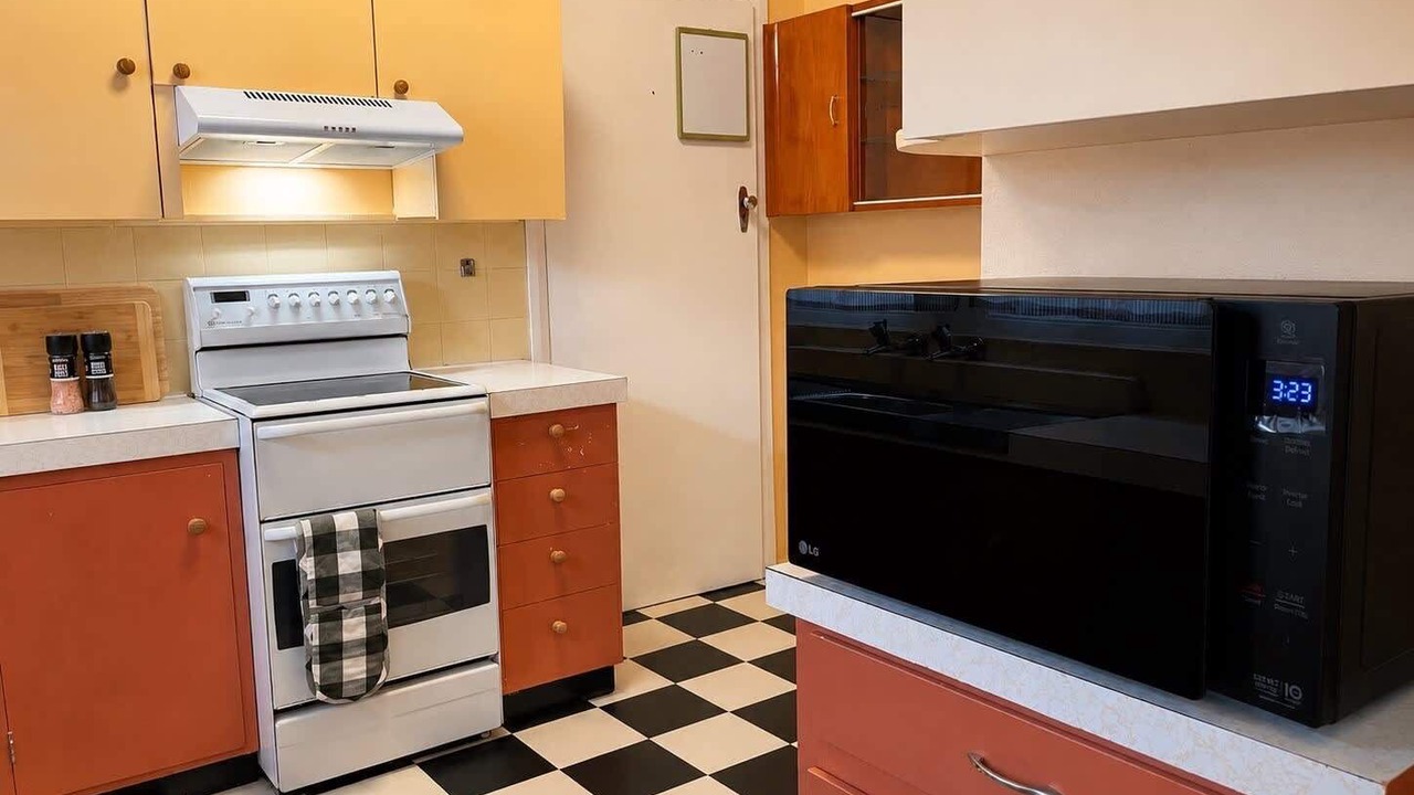 Photo of Kitchen in Orange