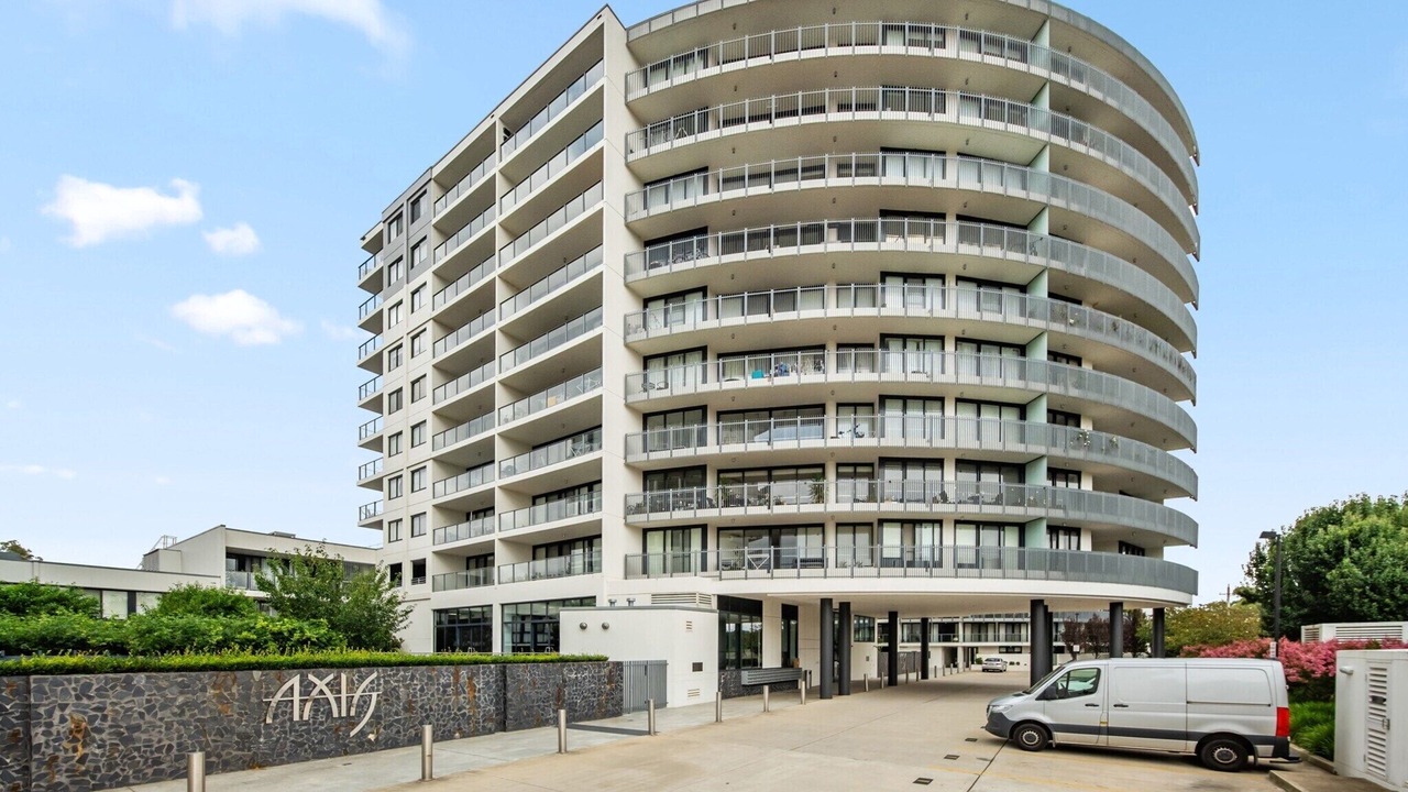 Photo of Outdoor in Lyneham