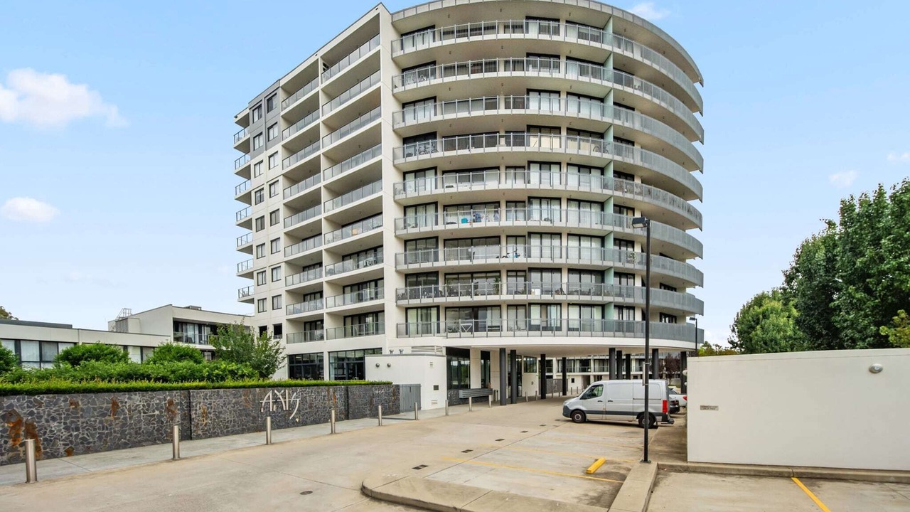 Photo of Outdoor in Lyneham
