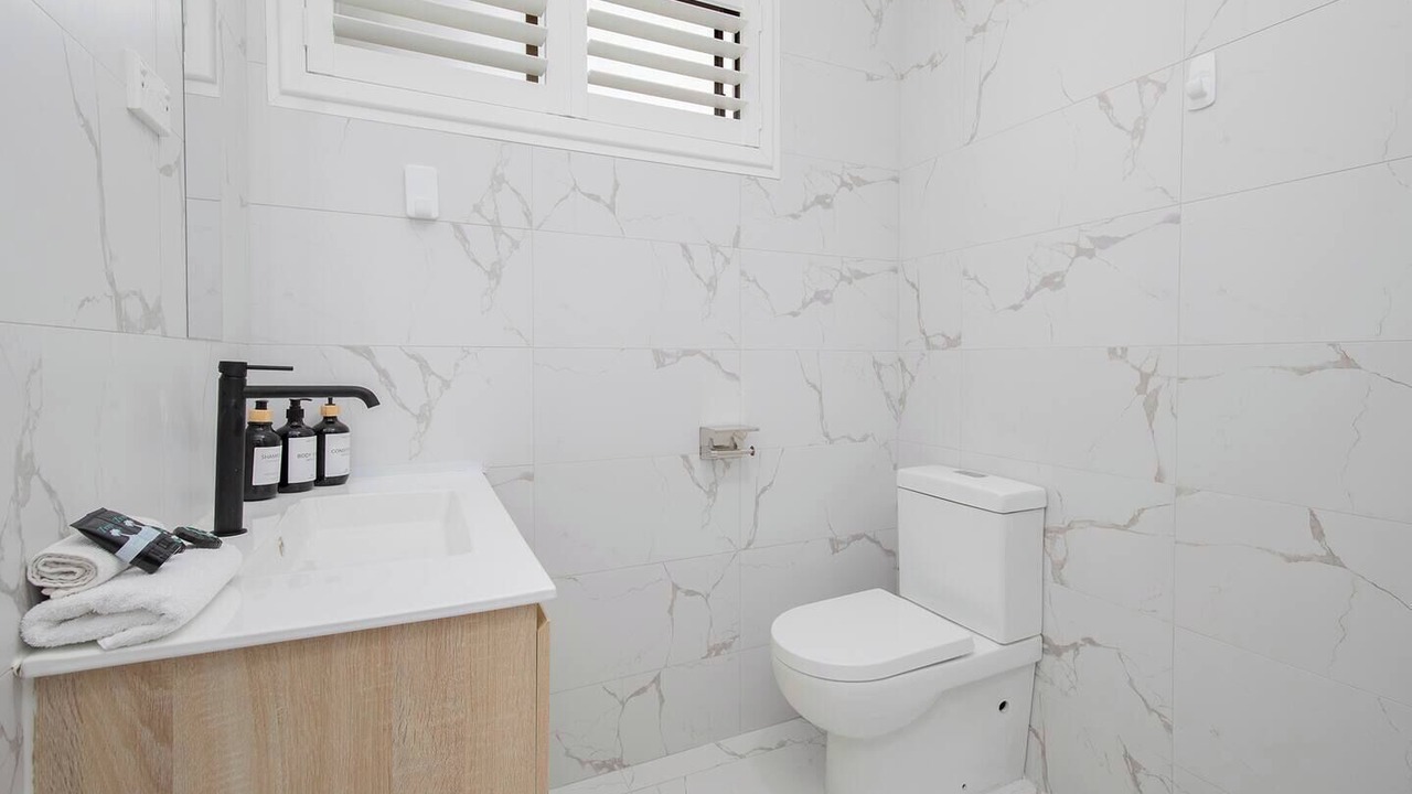 Photo of Bathroom in Pelican