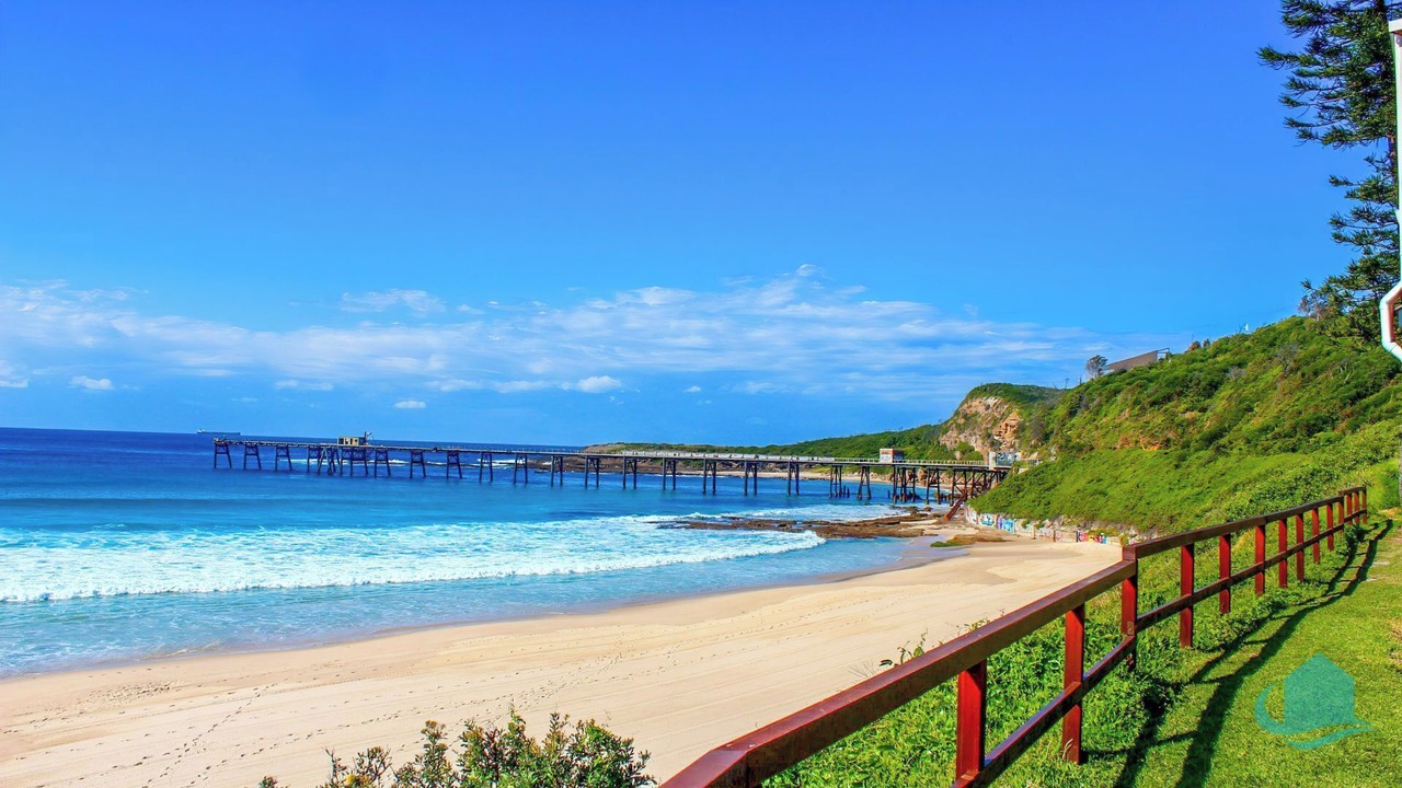 Photo of Others in Catherine Hill Bay