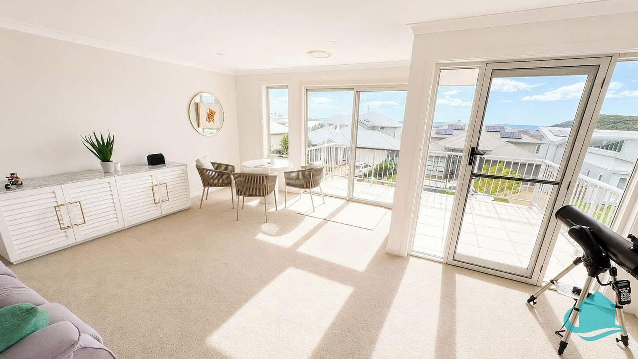 Photo of Livingroom in Catherine Hill Bay