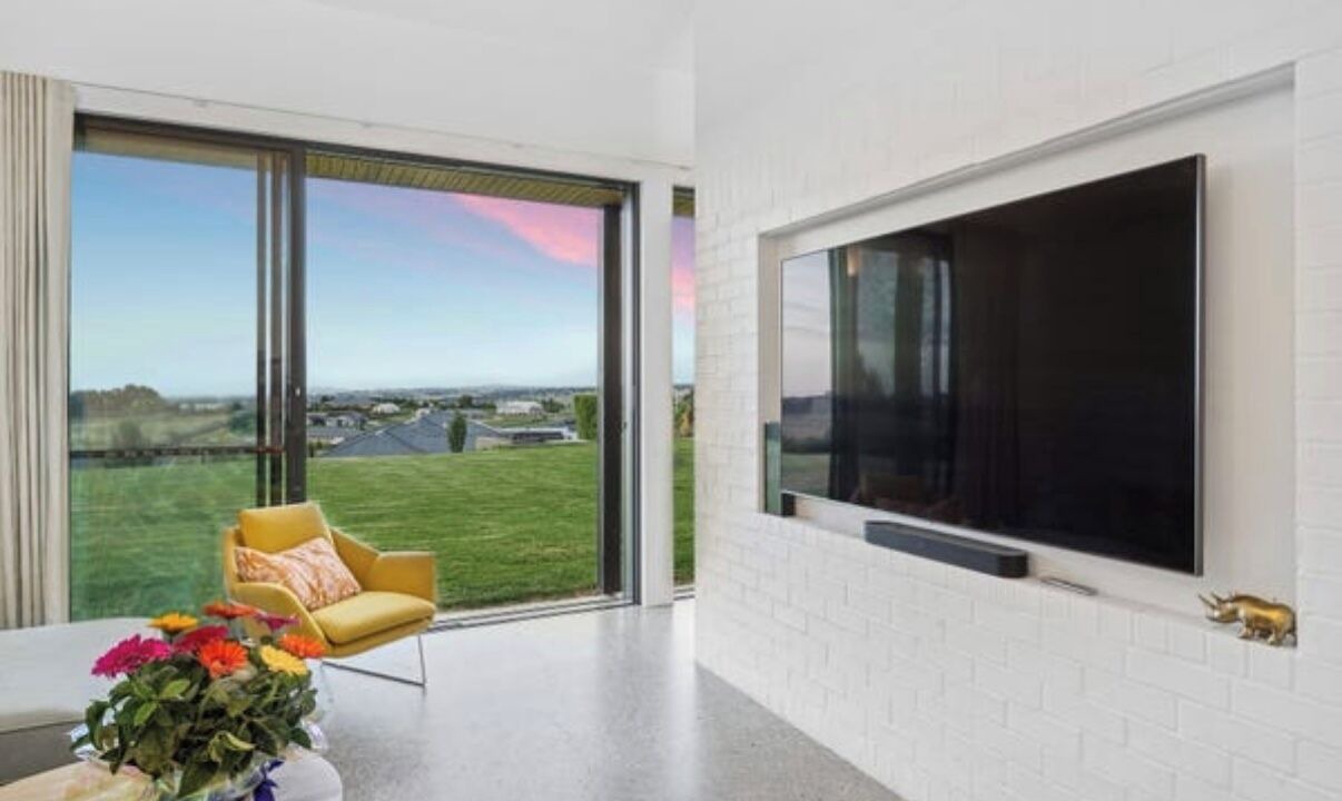 Photo of Livingroom in Orange