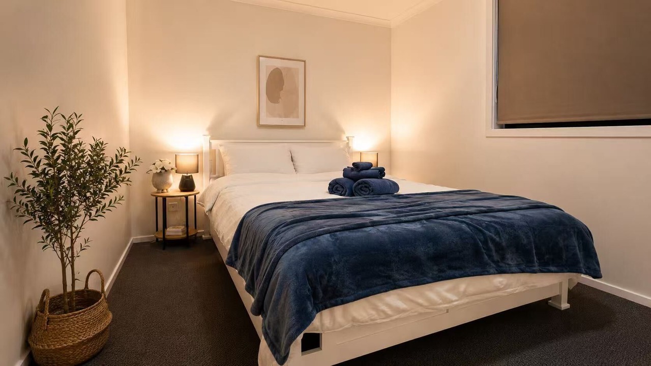 Photo of Bedroom in East Albury
