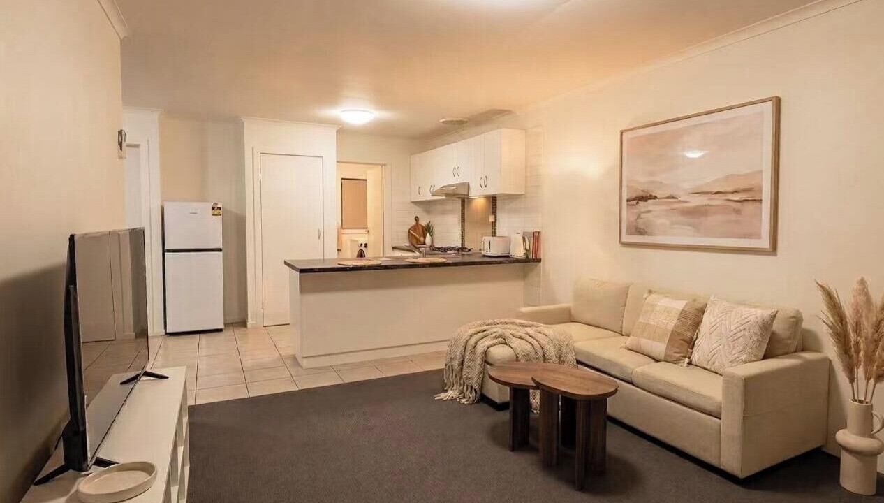 Photo of Livingroom in East Albury