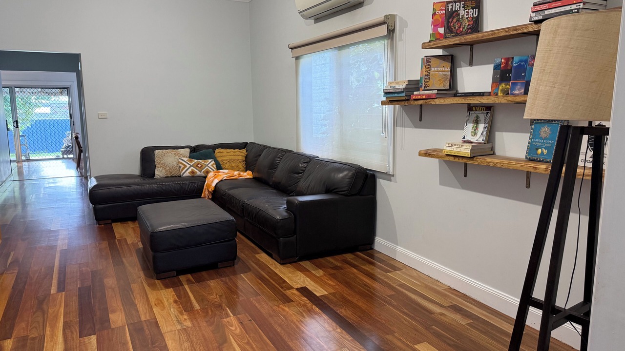 Photo of Livingroom in Tighes Hill