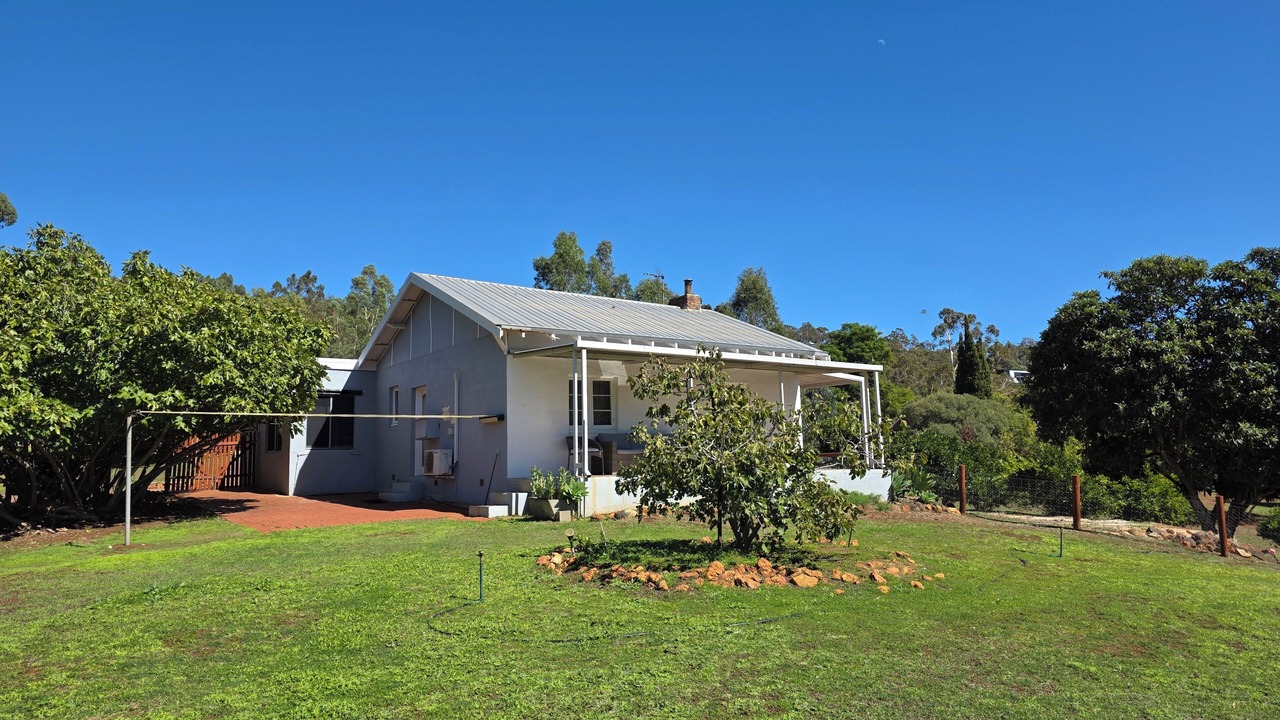 Photo of Outdoor in Kelmscott