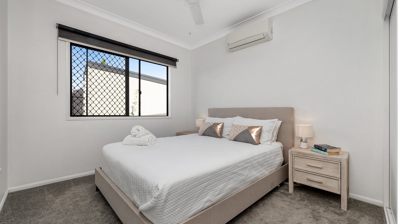 Photo of Bedroom in Burdell
