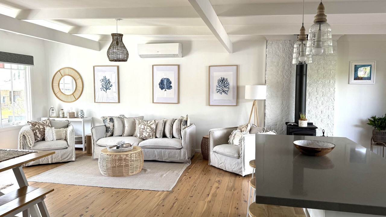 Photo of Livingroom in Shoal Bay