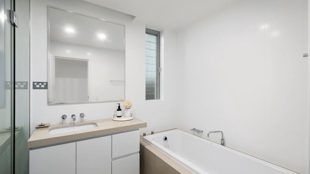 Photo of Bathroom in Magenta Shores