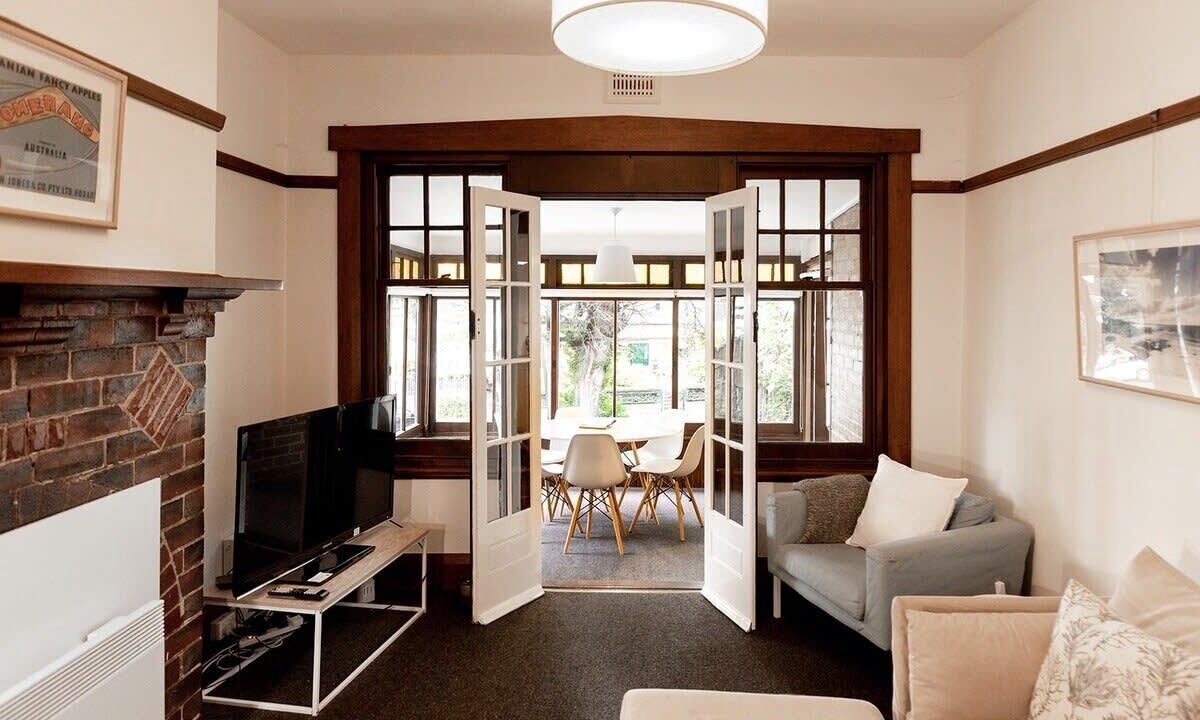 Photo of Livingroom in Battery Point