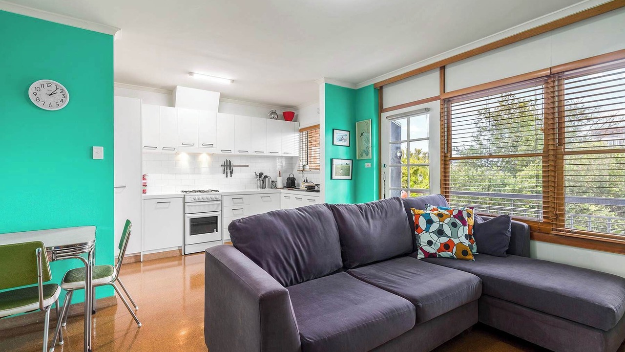 Photo of Livingroom in Newtown