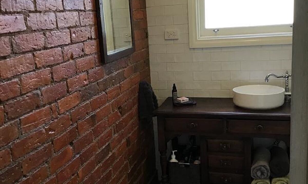 Photo of Bathroom in Jamieson