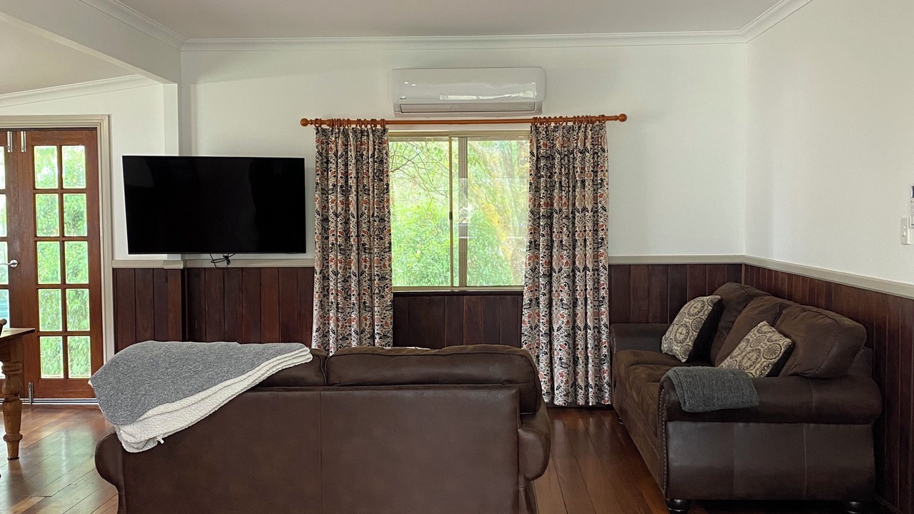 Photo of Livingroom in Youngs Siding